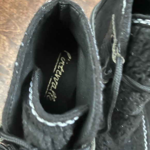 Nice pair of short boots by l’Intervalle. Very good condition! - Picture 2 of 3